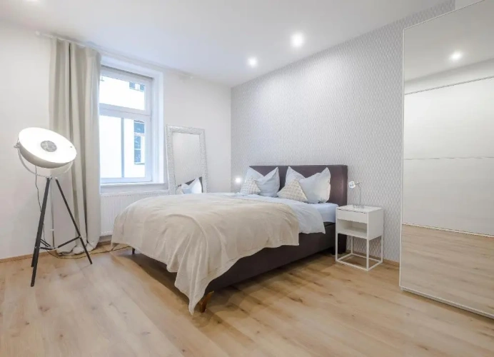 2 Bedrooms Apartment