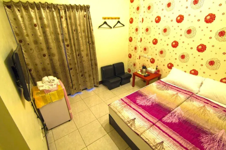 FengJia In House Hostel