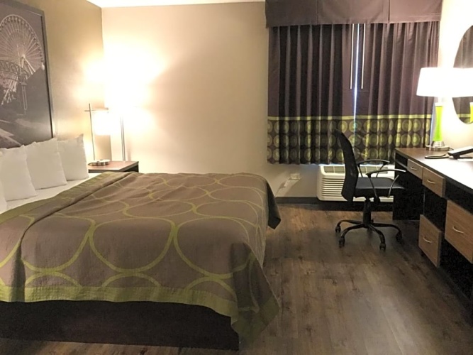 Standard Double room with city view