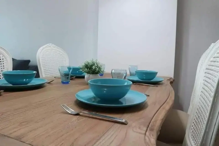 3 Bedrooms Apartment