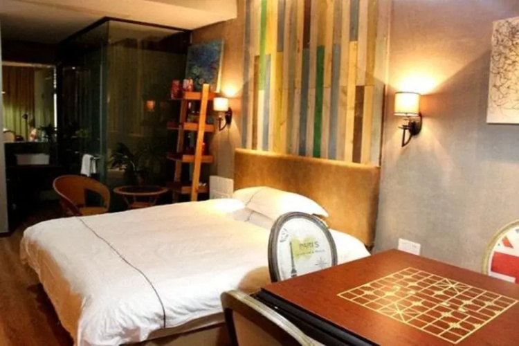 Qingtao Hotel