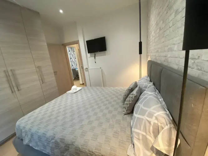 Utopia Apartment- At019