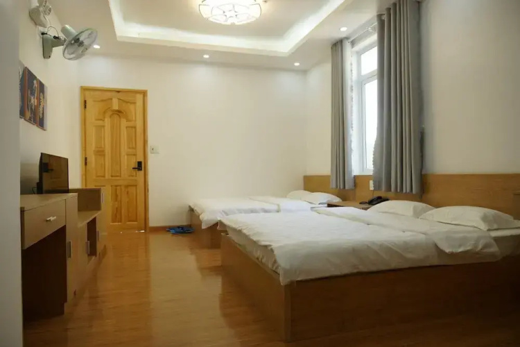 Elysian Homestay - Hostel