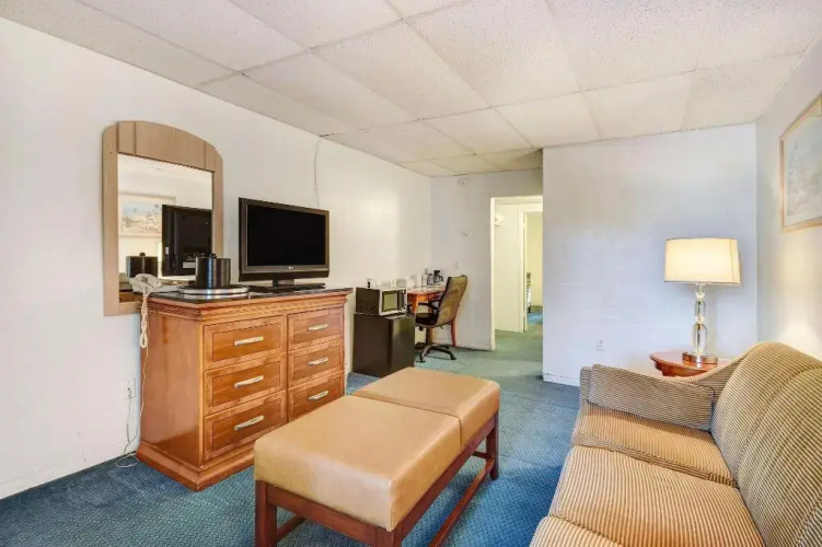 Key Largo Inn