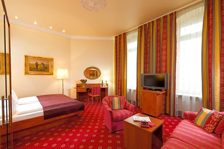 Deluxe Quadruple room