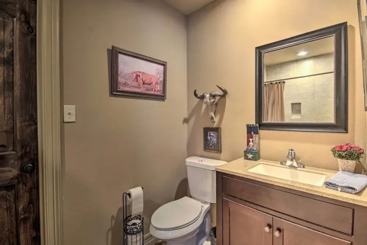 Lakefront Wallis Ranch w/ Private Beach & Patio!