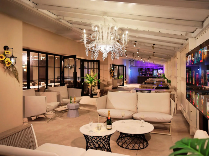 Dotombori Crystal Hotel 3