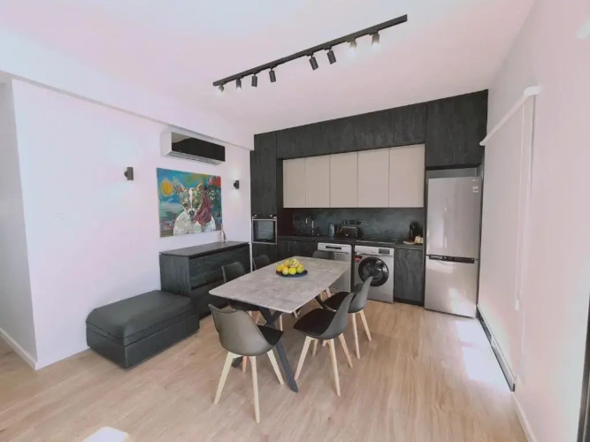 4 Bedrooms Cottage