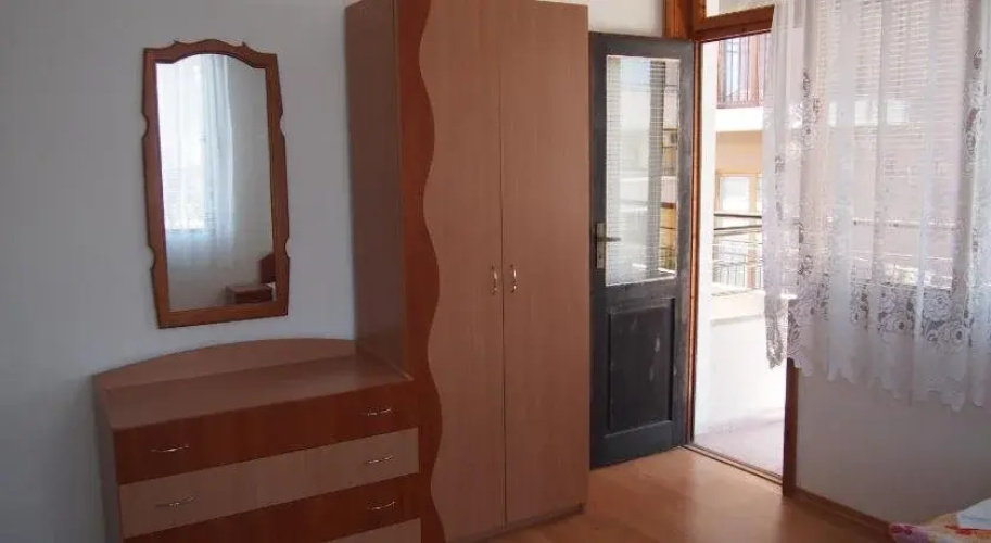 Keni Guest House