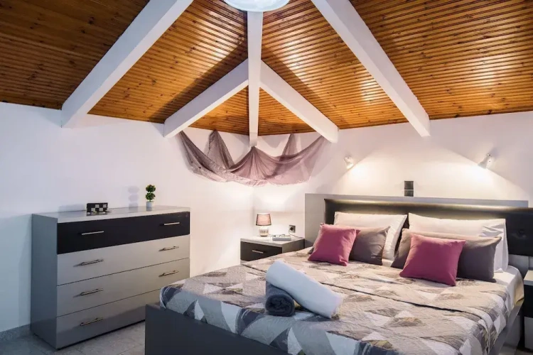 2 Bedrooms Apartment with balcony