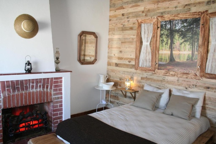 Standard Double room with street view