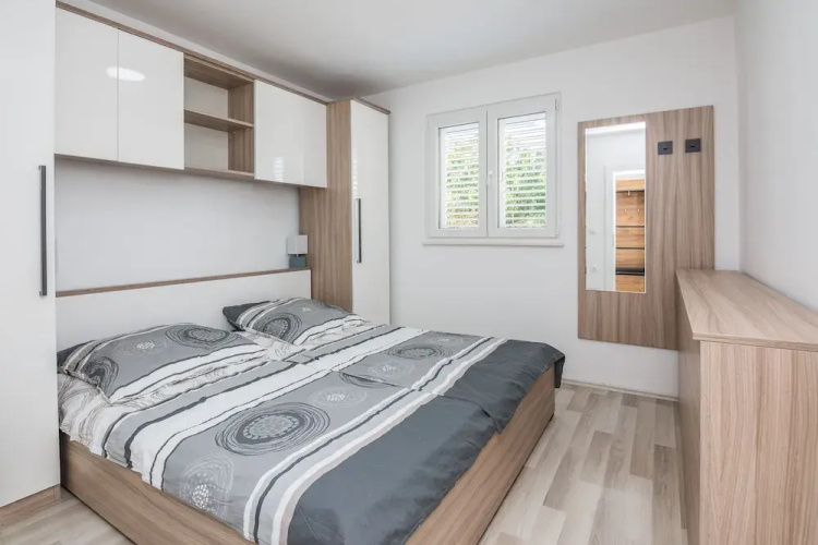 Apartments Loncar