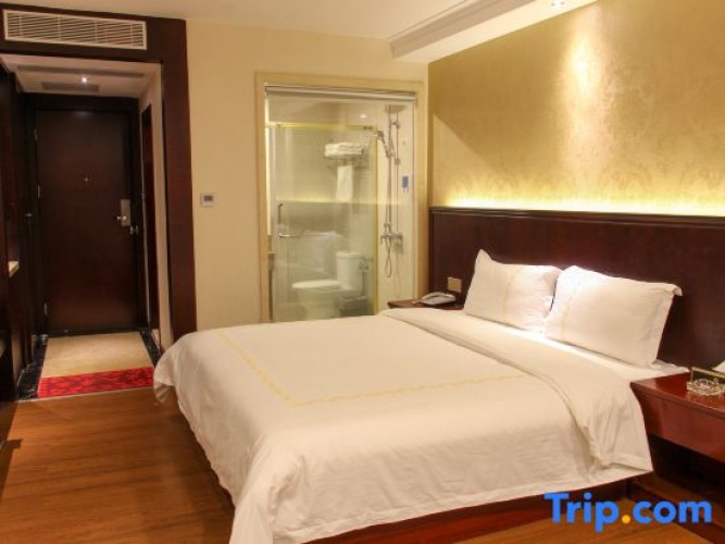 Deluxe Quadruple Suite with river view
