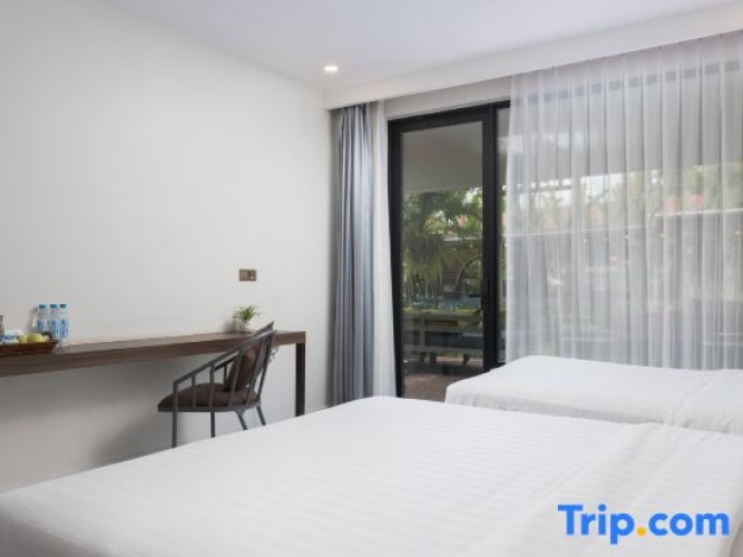 Standard Double room with garden view