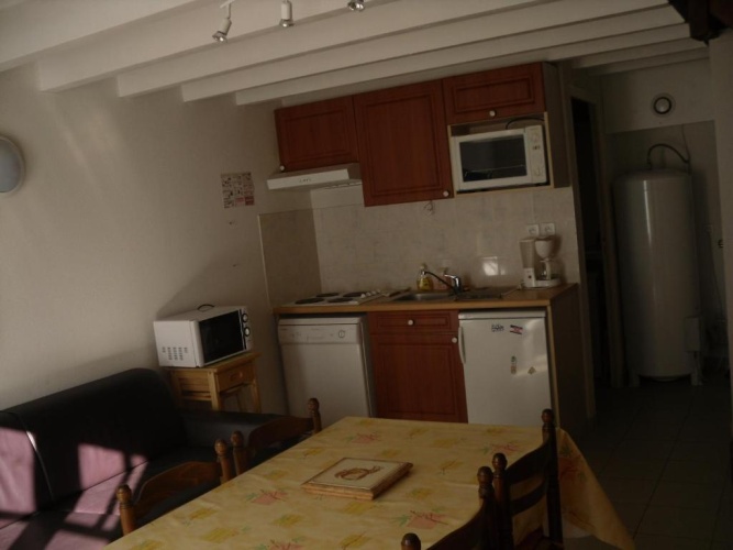 2 Bedrooms Cottage