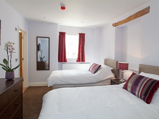 Deluxe Twin room