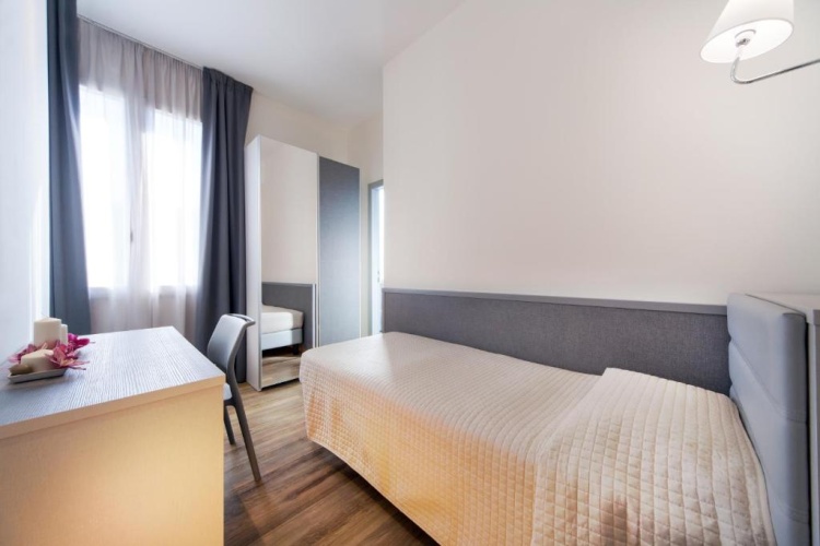 Superior Single room