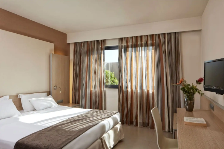 Superior Quadruple Suite
