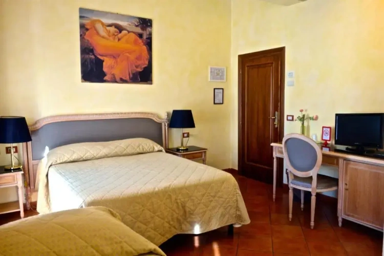 Triple room