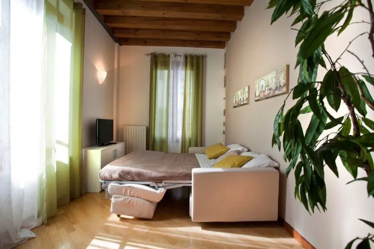 Verona For Rent Topazio