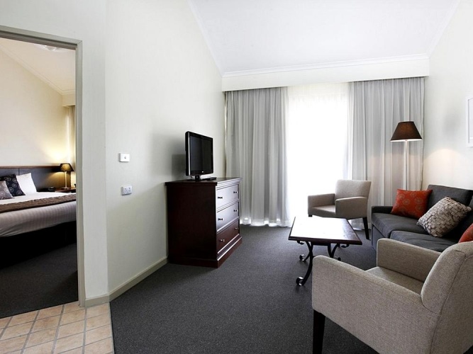 Deluxe Suite