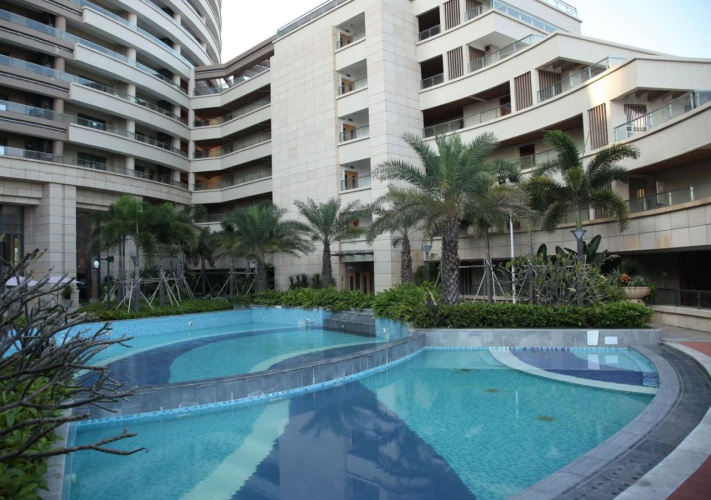 Poly Hailing Island Resort