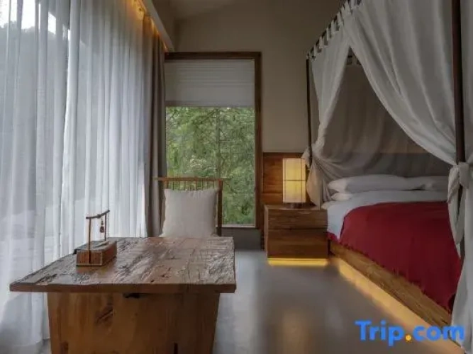 2 Bedrooms Suite
