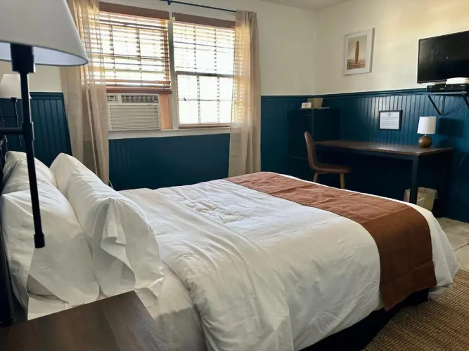 Budget Host East End Hotel in Riverhead