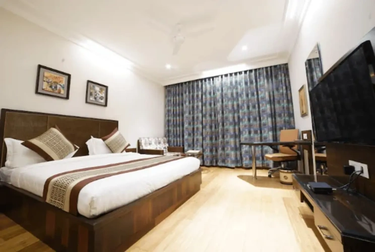 Luxury room
