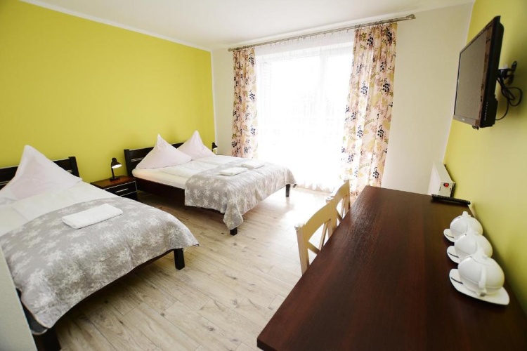 Standard Triple room with balcony