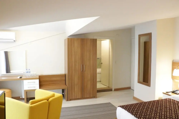 Huseyin Hotel