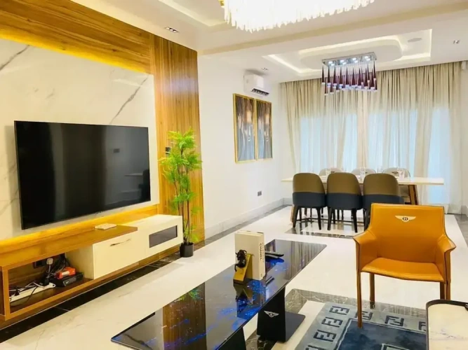 Luxury Apartment