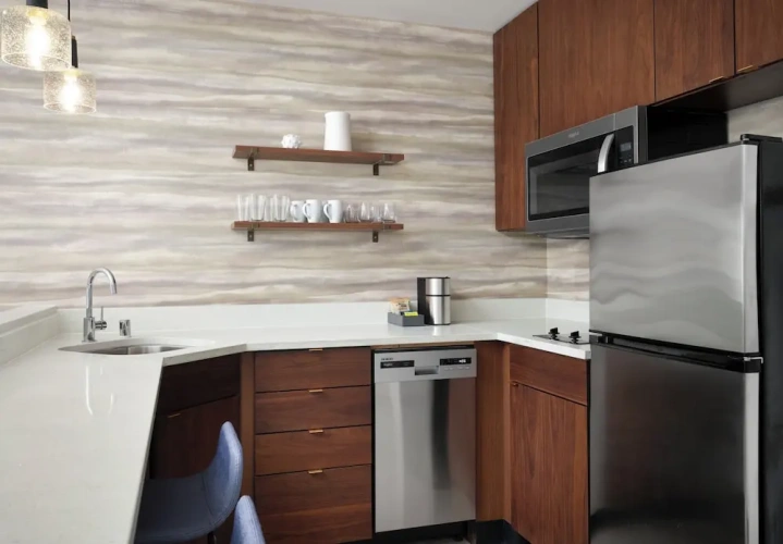 1 Bedroom Suite