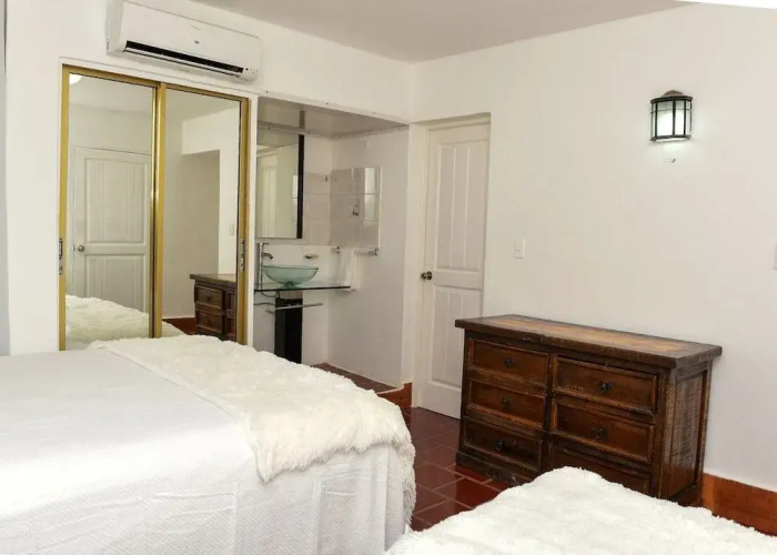 Onyx Aparta Hotel