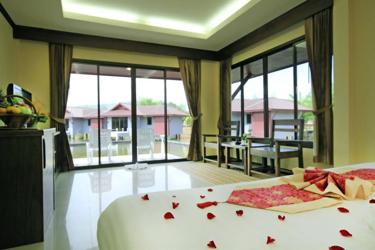 The Villa Laemhin Lagoon Resort