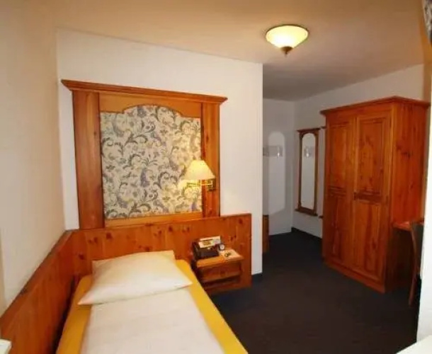 Hotel Garni Goldener Hirsch