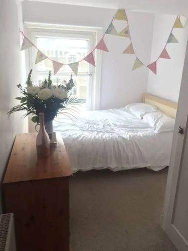 Clapham North 2 Bedroom Flat