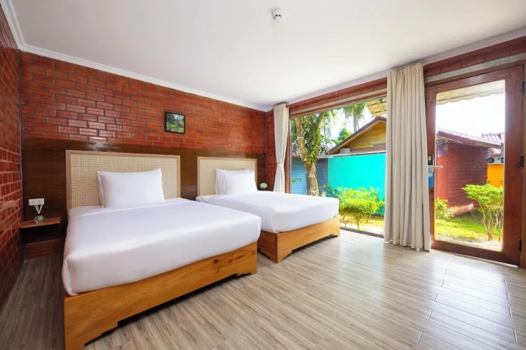 Deluxe Twin room with garden view