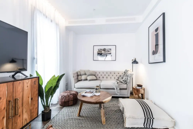 Terreno Suites