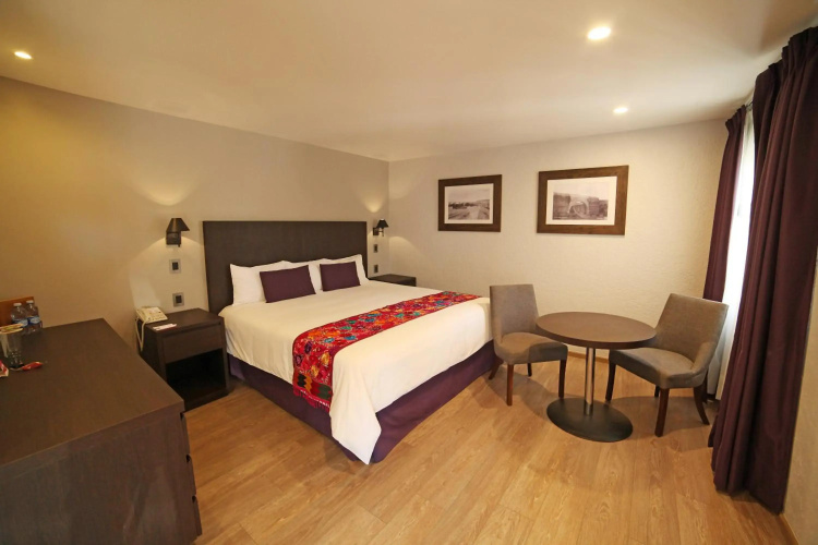Hotel Flamingo Inn