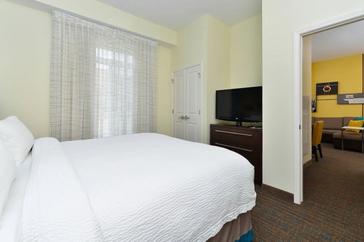 1 Bedroom Suite