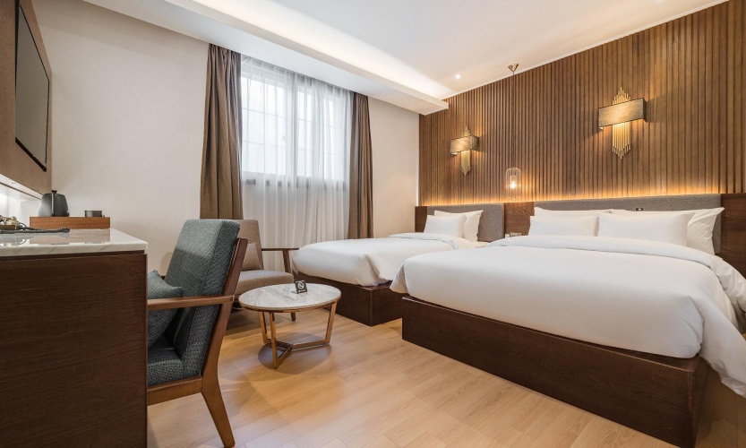 Standard Twin room with mountain view