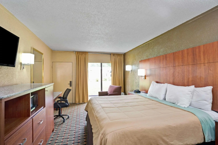 Royal Inn