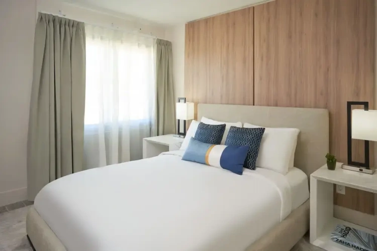 Family Suite with balcony and with partial ocean view