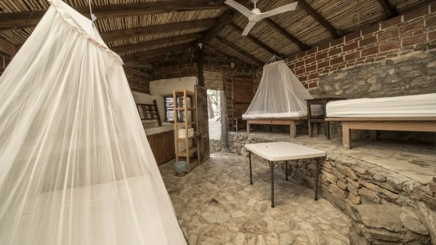 2 Bedrooms Family Bungalow beachfront