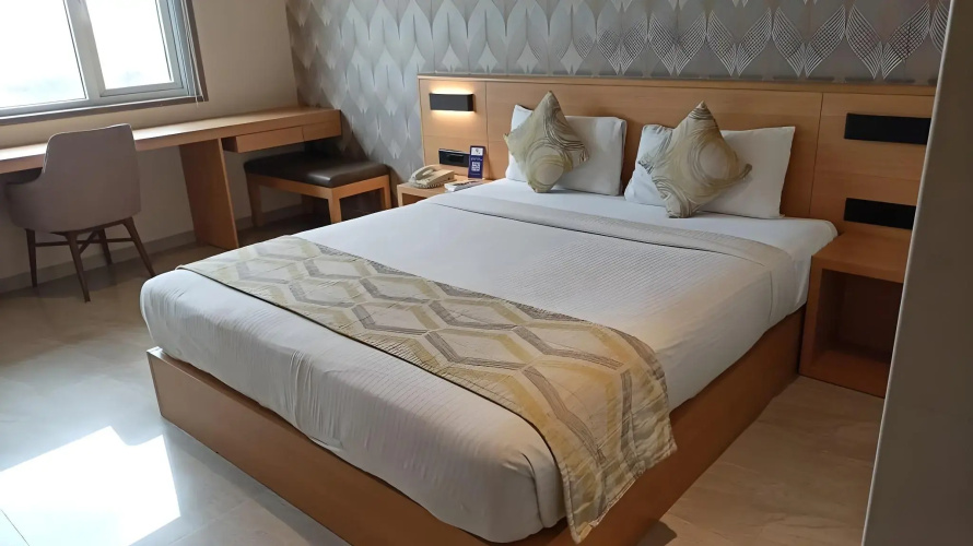Click Hotel Bhuj