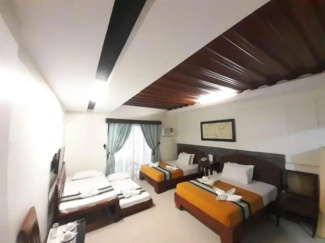 Standard Quadruple room