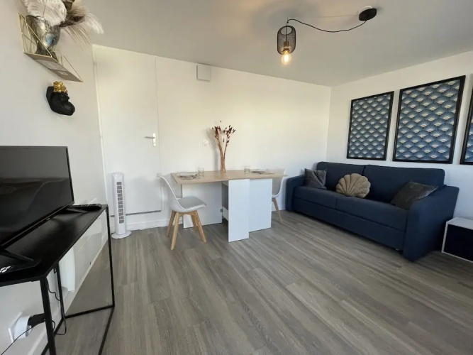 Apartment in Le Mans With Private Parking