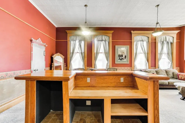 Downtown Yankton Suite: Walk to Restaurants!