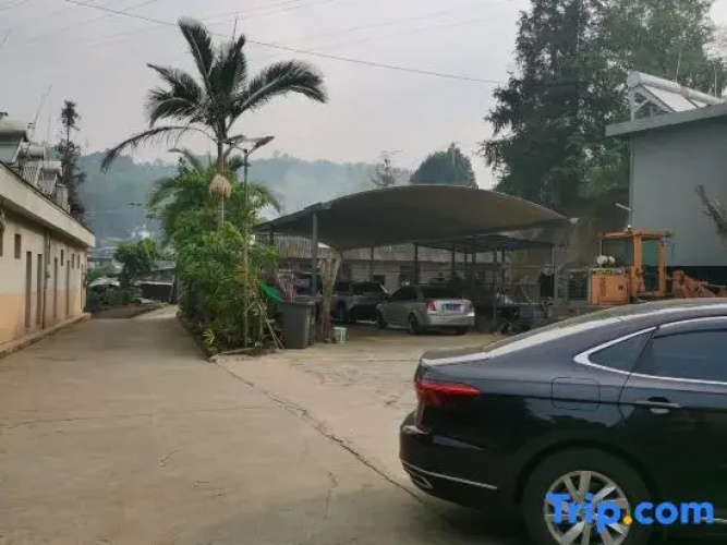 Chayuanzhe Hotel